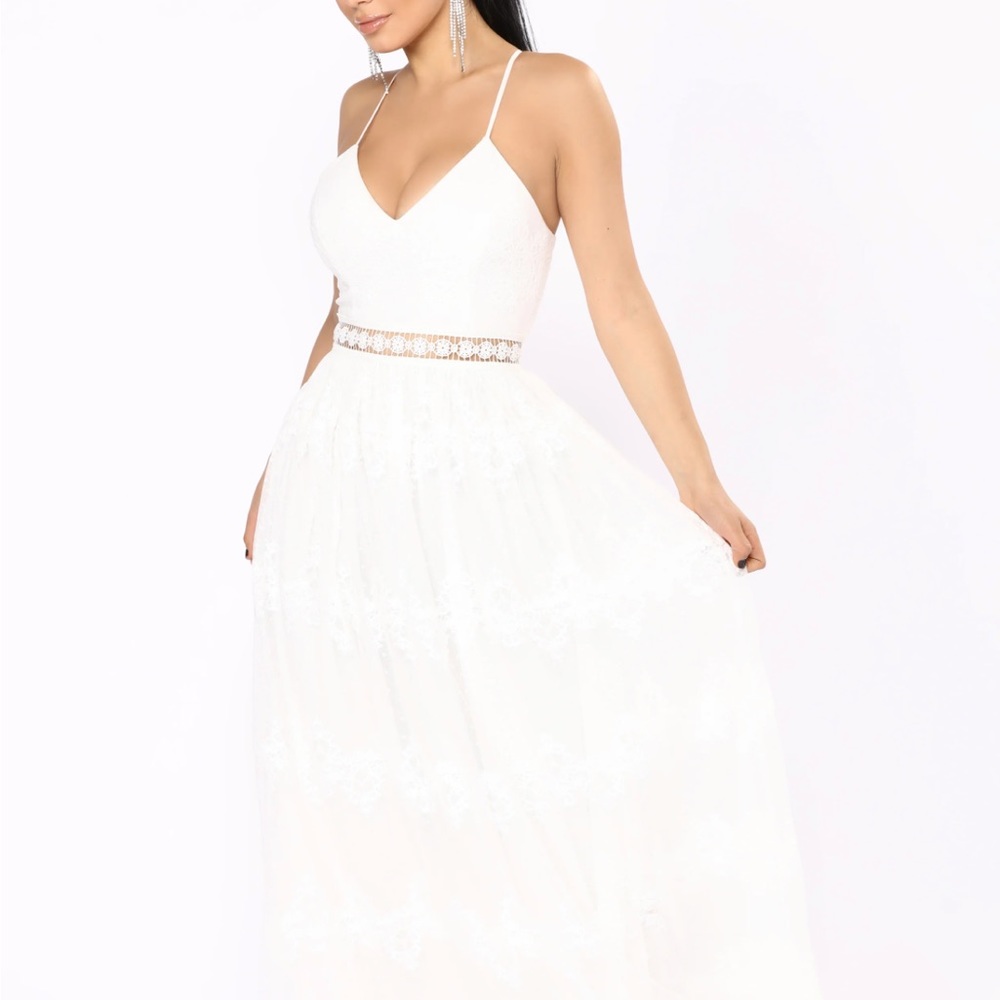 Fashion Novia White Lace Spaghetti Strap Maxi Dress